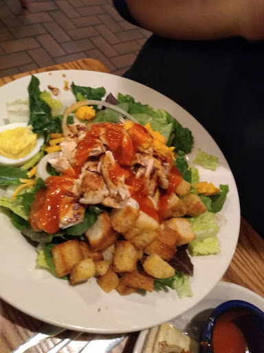 American Restaurant «Cracker Barrel Old Country Store», reviews and photos, 3701 Elmsley Ct, Greensboro, NC 27406, USA