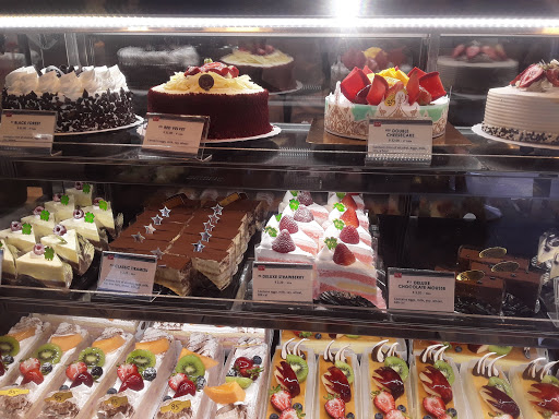 Shopping Mall «Diamond Jamboree», reviews and photos, 2700-2750 Alton Pkwy, Irvine, CA 92606, USA