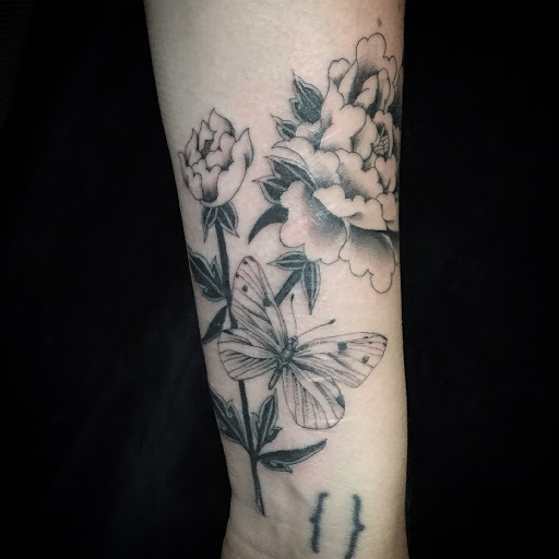 Explore zoro tattoo ideas, creative tattoo ideas in Oshkosh, available at Easy Street Tattoo