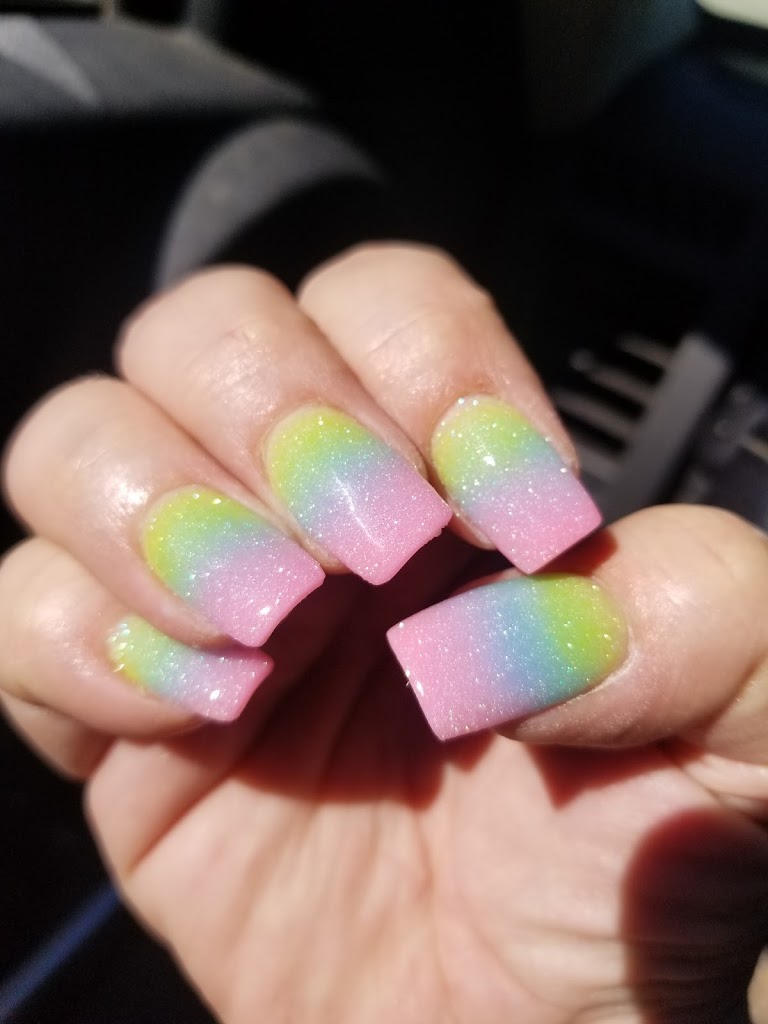 Lavish Nails & Spa 72542