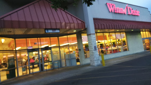 Grocery Store «Winn-Dixie», reviews and photos, 36348 FL-54, Zephyrhills, FL 33541, USA