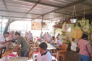 Warung Kelor Food image