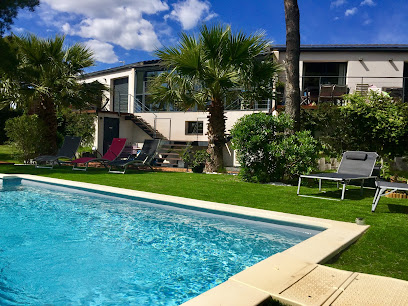 L'Escale Côte Bleue : Location de vacances Villa ou chambres d'hôtes avec piscine SPA proche plage Sausset les Pins Provence
