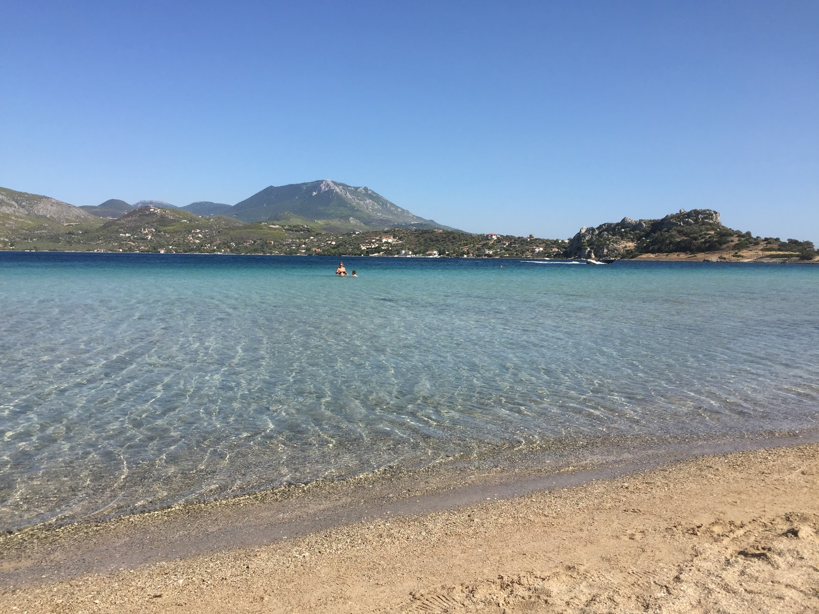 Photo de Ireon avec un rivage spacieux