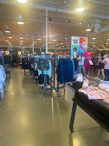 Clothing Store «Nike Factory Store», reviews and photos, 1553 Retherford St c080, Tulare, CA 93274, USA