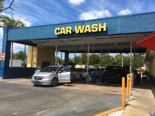 Mr. Squeaky Car Wash en Pompano Beach