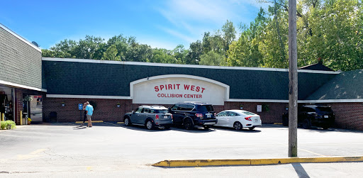 Auto Body Shop «Spirit West Motor Carriage», reviews and photos, 610 Park Ln, Ballwin, MO 63011, USA