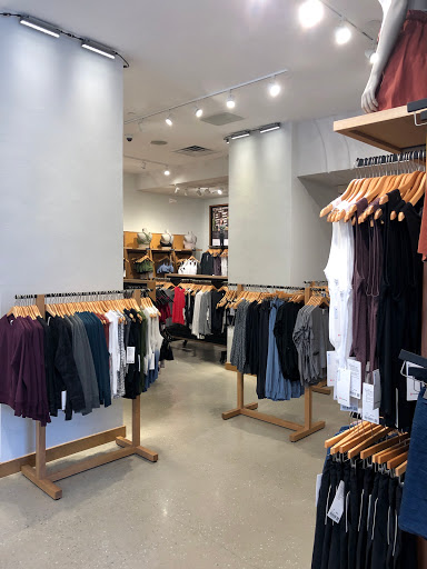 Sportswear Store «lululemon», reviews and photos, 846 Lincoln Rd #1a, Miami Beach, FL 33139, USA