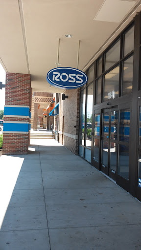 Clothing Store «Ross Dress for Less», reviews and photos, 11840 W 95th St, Overland Park, KS 66214, USA