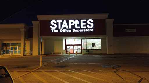 Office Supply Store «Staples», reviews and photos, 965 Loucks Rd, York, PA 17404, USA