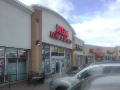 Wine Store «MGM Wine & Spirits | Forest Lake», reviews and photos, 2009 W Broadway Ave #100, Forest Lake, MN 55025, USA