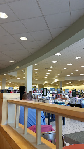 Book Store «Barnes & Noble», reviews and photos, 1271 Knapp Rd, North Wales, PA 19454, USA