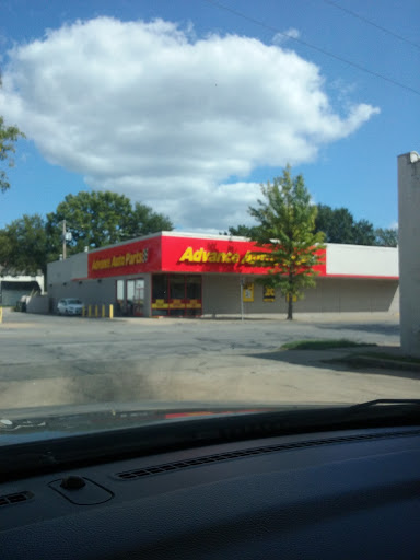 Auto Parts Store «Advance Auto Parts», reviews and photos, 5805 Troost Ave, Kansas City, MO 64110, USA