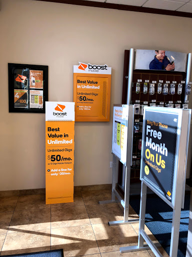 Cell Phone Store «Wireless Toyz 523», reviews and photos, 5891 W Craig Rd, Las Vegas, NV 89130, USA