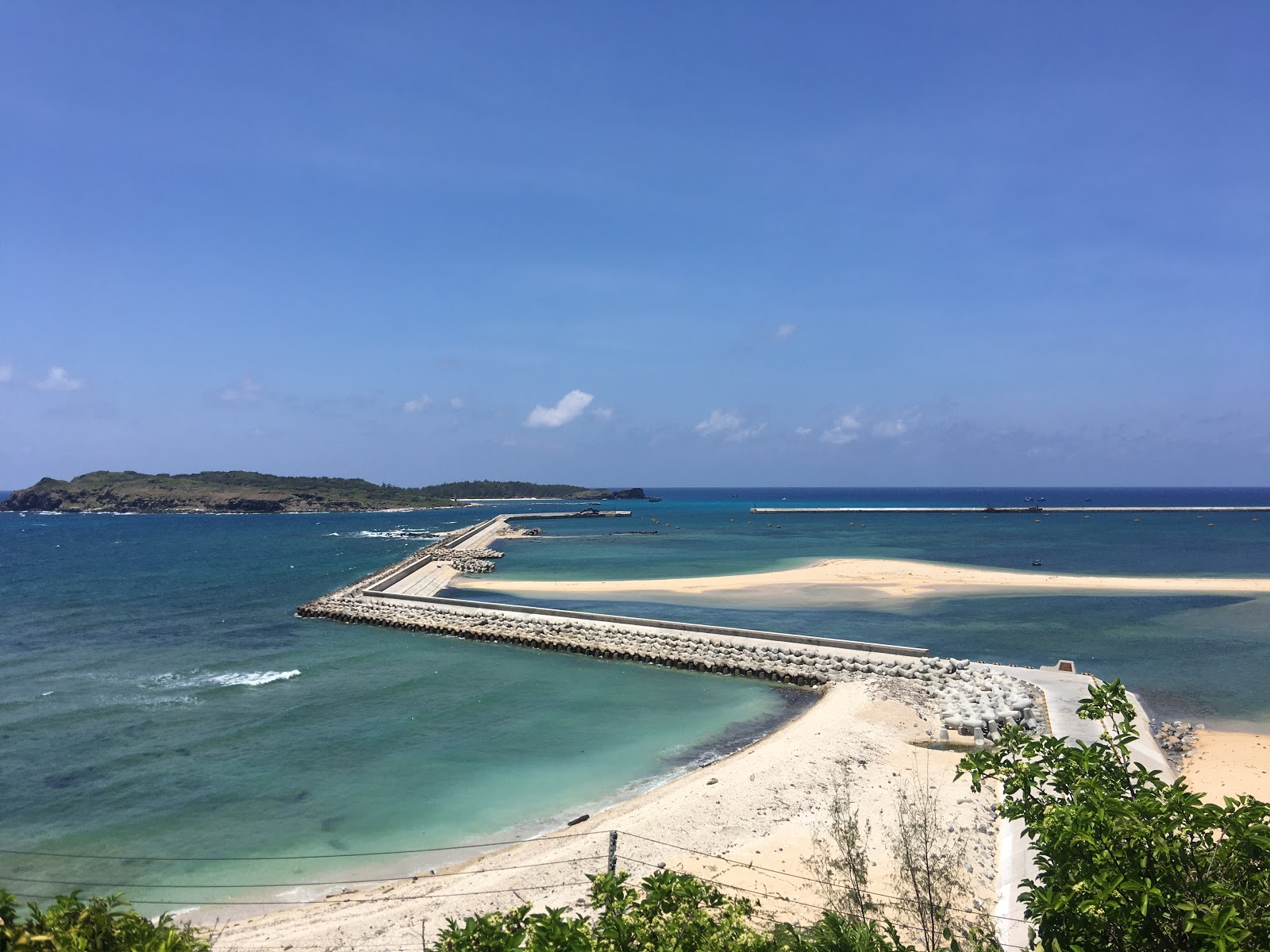 Foto van Chaoyang Bay Beach met gemiddeld niveau van netheid