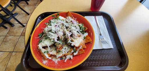 Los Chilaquiles Mexican Grill