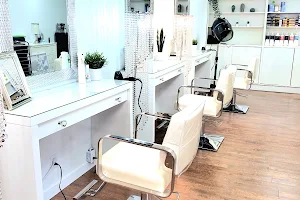 Hairus Salon image