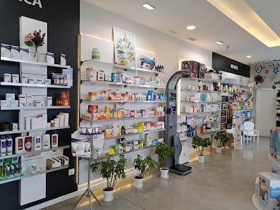 Farmacia VILLA EUROPA (Ldo. Francisco Pleguezuelo) Avenida Madrid, Urbanización Villa Europa, 2, 41807 Espartinas, Sevilla, España