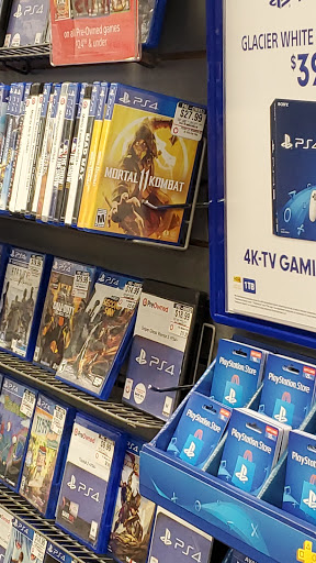 Video Game Store «GameStop», reviews and photos, 1633 Miller Park Way, West Milwaukee, WI 53214, USA