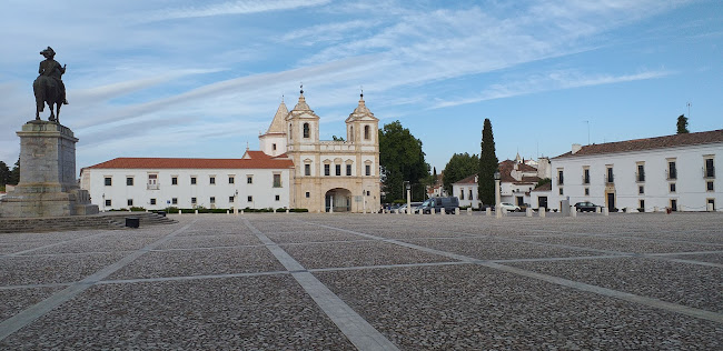 Paragem Rede Expressos Vila Viçosa - Serviço de transporte