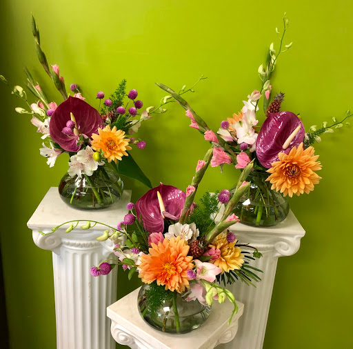 Florist «Sweet William & Thyme», reviews and photos, 19 E Railroad Ave, Jamesburg, NJ 08831, USA