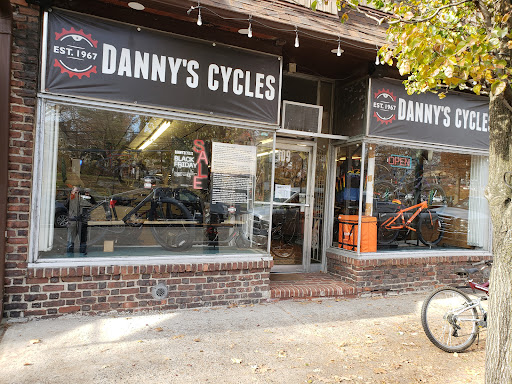 Bicycle Store «Pelham Bicycle Center», reviews and photos, 109 Wolfs Ln, Pelham, NY 10803, USA