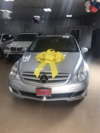 Used Car Dealer «Showroom Auto», reviews and photos, 42-08 35th Ave, Long Island City, NY 11101, USA