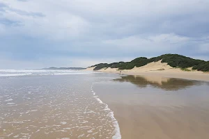 Bonza Bay Beach image