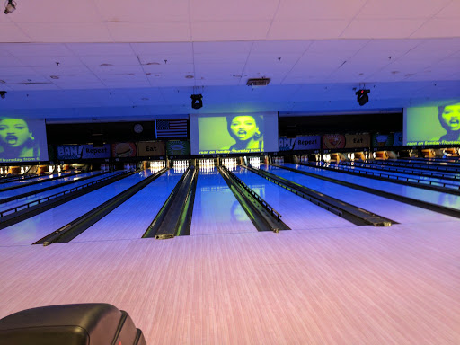 Bowling Alley «BAM! Ultimate Entertainment Center», reviews and photos, 478 E 16th St, Holland, MI 49423, USA