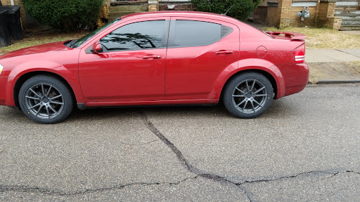 Tire Shop «Discount Tire Store - Center Line, MI», reviews and photos, 26805 Van Dyke, Center Line, MI 48015, USA