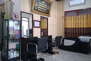 Hafi Salon image