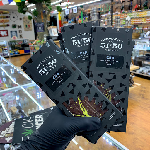 Tobacco Shop «Vape & Smoke Shop - West Pines», reviews and photos, 12397 Pembroke Rd, Pembroke Pines, FL 33025, USA