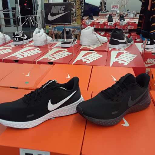 Shoe Store «Shoe City», reviews and photos, 4450 Firestone Blvd, South Gate, CA 90280, USA