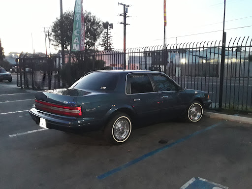 Auto Body Shop «Maaco Collision Repair & Auto Painting», reviews and photos, 2035 E Carson St, Long Beach, CA 90807, USA