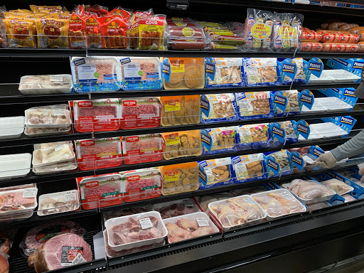 Grocery Store «C-Town Supermarkets», reviews and photos, 272 Maple St, Perth Amboy, NJ 08861, USA