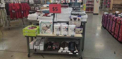 Discount Store «Fallas Discount Stores», reviews and photos, 2870 W Imperial Hwy, Inglewood, CA 90303, USA
