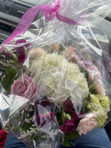 Florist «Eagledale Florist», reviews and photos, 3615 W 30th St, Indianapolis, IN 46222, USA