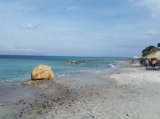 Kouros Palace beach