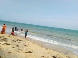Foto von Narippaiyur Beach und die siedlung