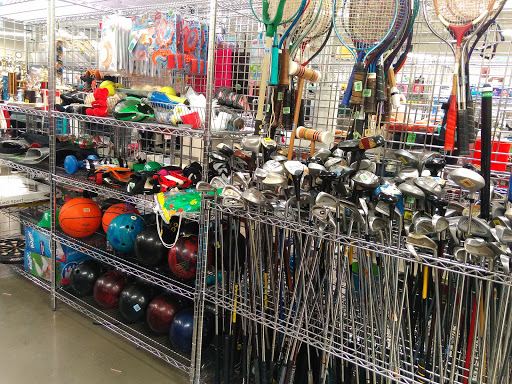 Thrift Store «Goodwill Store & Donation Center», reviews and photos, 5518 Touhy Ave, Skokie, IL 60077, USA
