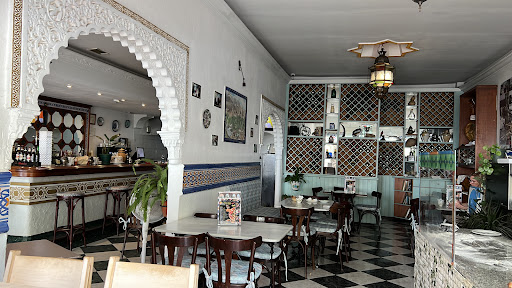 Bar & Cafeteria Tobi - C. Jorge Manrique, 2, 29660 Marbella, Málaga