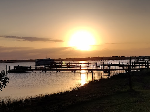 Memorial Park «Veterans Memorial Park», reviews and photos, 250 Shore Dr E, Oldsmar, FL 34677, USA