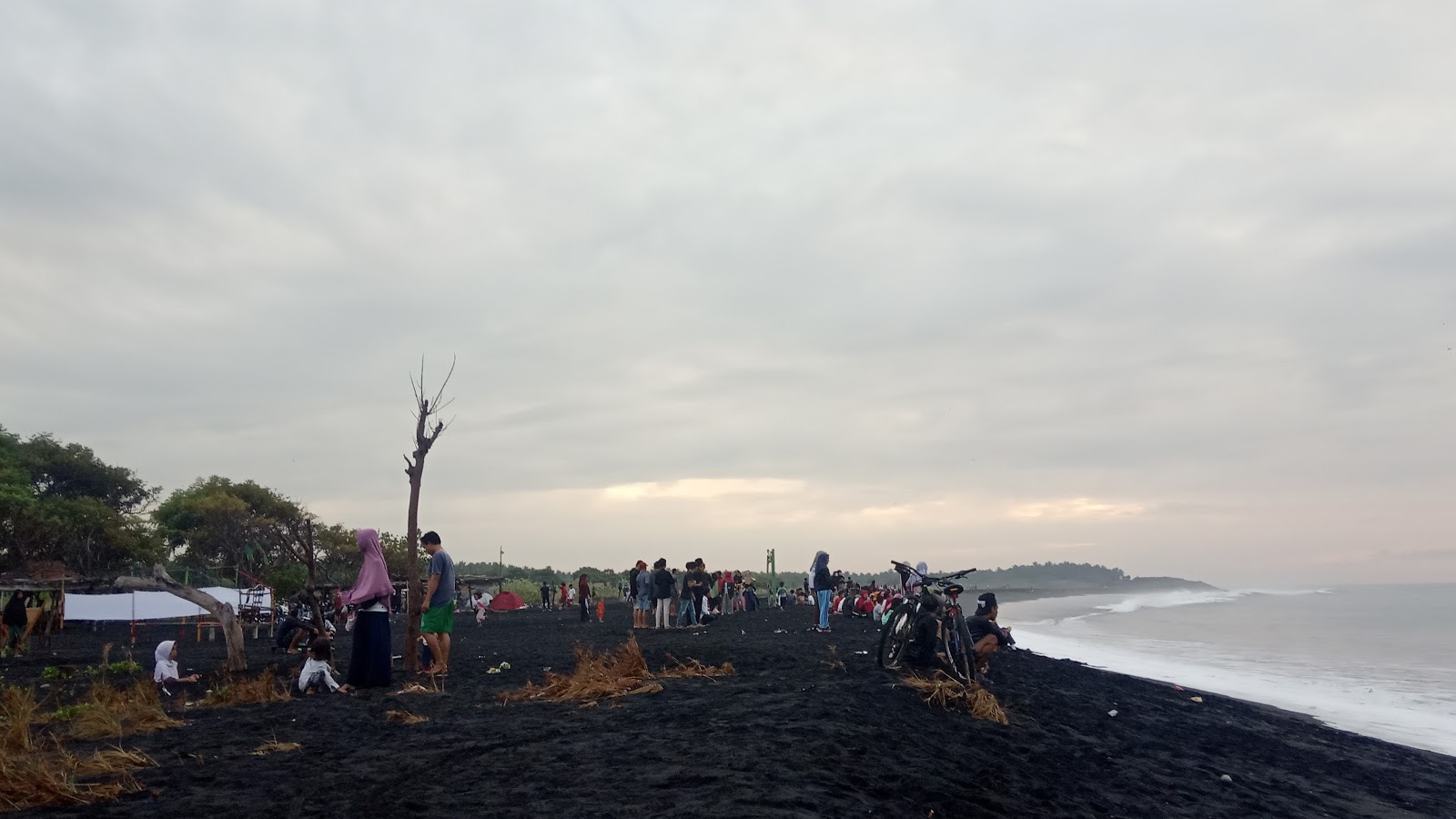 Kerakat Sukamulia Beach的照片 具有非常干净级别的清洁度