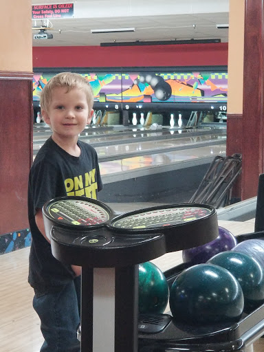 Bowling Alley «Murfreesboro Strike & Spare», reviews and photos, 941 NW Broad St, Murfreesboro, TN 37129, USA