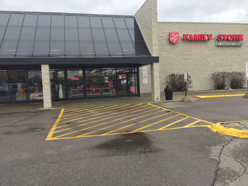 The Salvation Army Family Store & Donation Center, 2627 Dix Hwy, Lincoln Park, MI 48146, USA, 