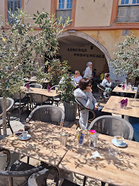 Atmosphère du Restaurant de spécialités provençales Auberge Provençale à Valbonne - n°7