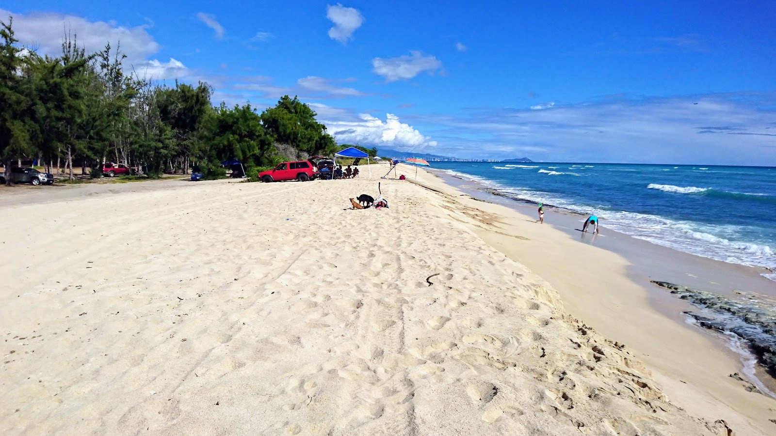 Foto von Eisenhower Beach mit beiger sand Oberfläche