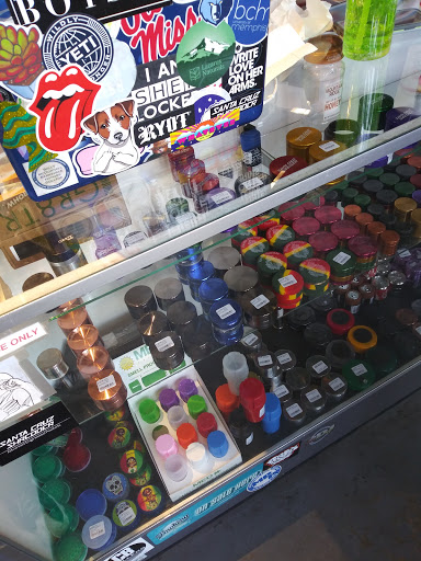 Tobacco Shop «Whatever Shop», reviews and photos, 2027 Madison Ave, Memphis, TN 38104, USA