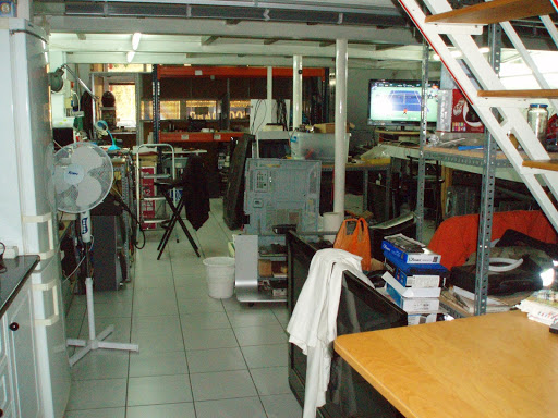 Zentral Sur Asistencia Técnica rep. UNICAMENTE DE TV-VIDEO-HIFI.