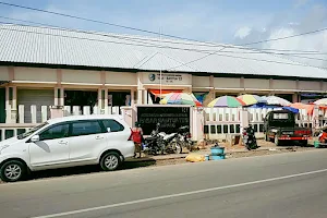 Pasar Banyuates Sampang image